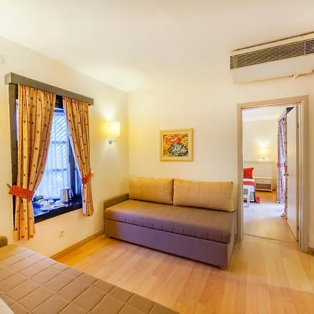 Sunrise Complex 5*